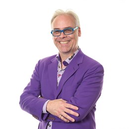 紧张局势加剧！鲍威尔坚持不降息 特朗普要求美联储理事会“介入”